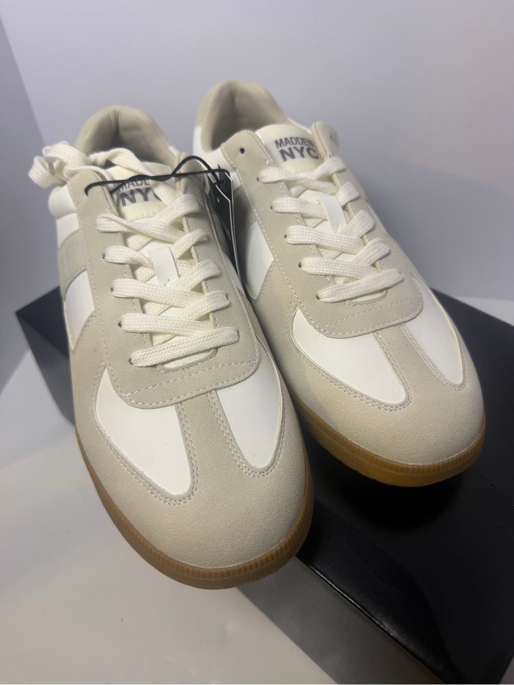 Steve Madden Men's Cream & Gum Low-Top Sneakers - Picture 2 of 7